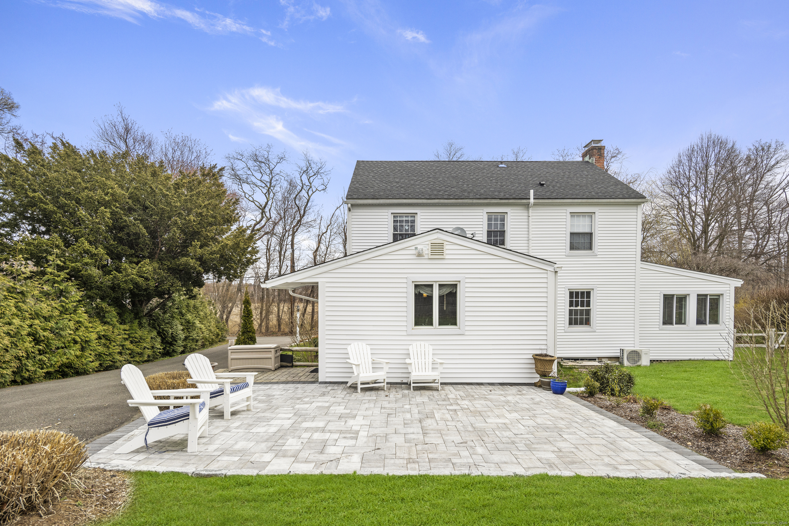 146 Oxford Road Fairfield, CT 06890 - Photo 21 of 31