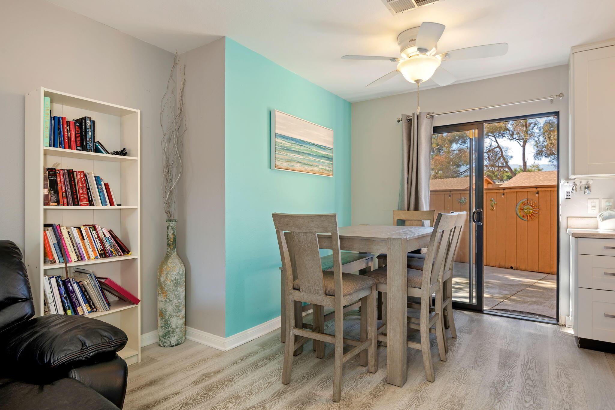 5290 Overpass Road, Unit 21 Santa Barbara, CA 93111 - Photo 7 of 21 08-Dining