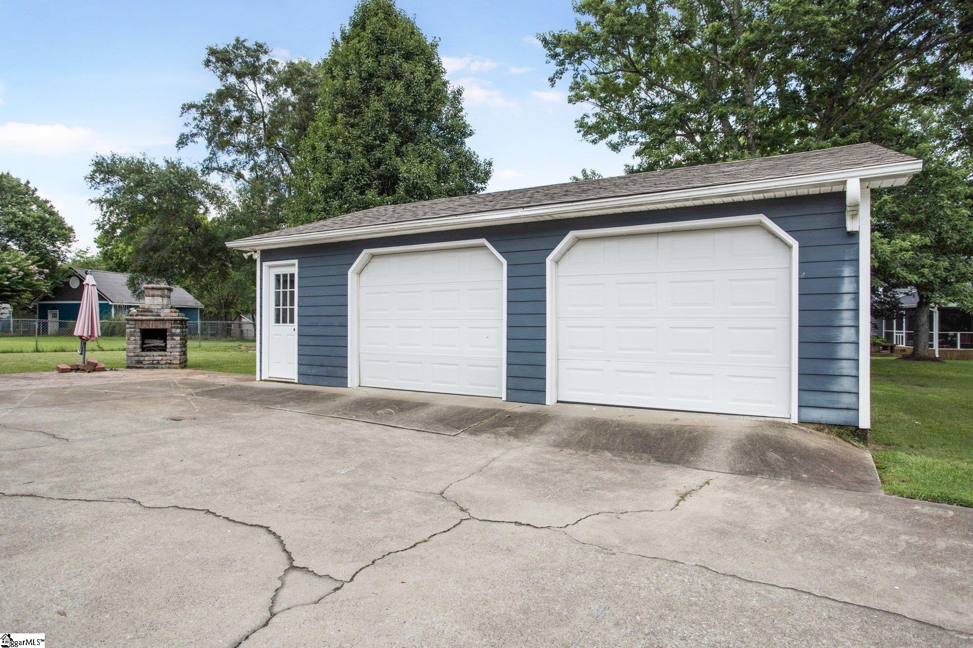 313 South Batesville Road Greer, SC 29650 - Photo 29 of 34 Gallery Image 29
