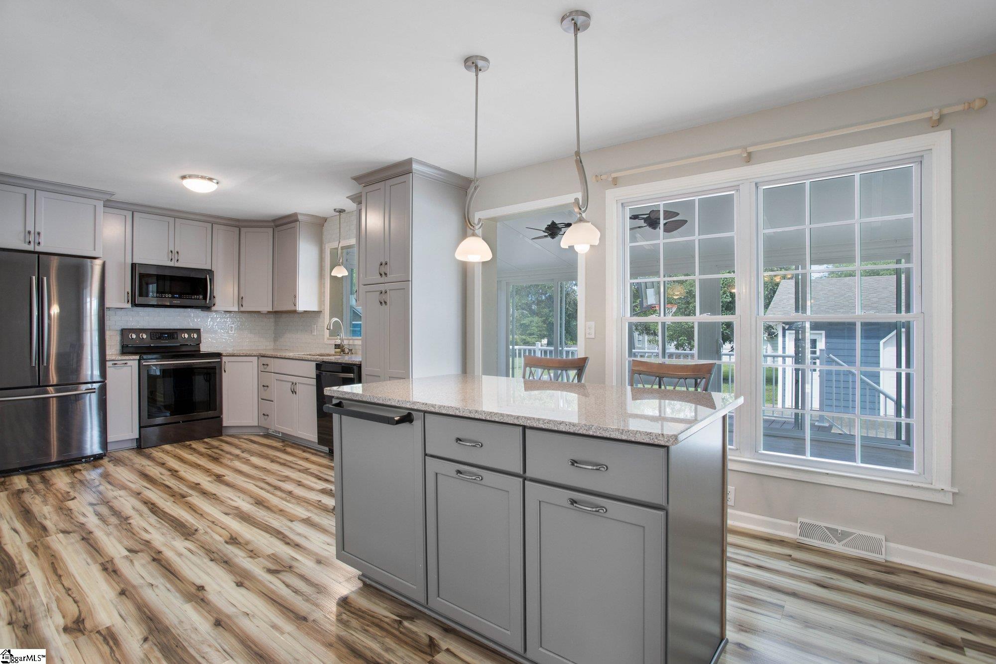 313 South Batesville Road Greer, SC 29650 - Photo 8 of 34 Gallery Image 8