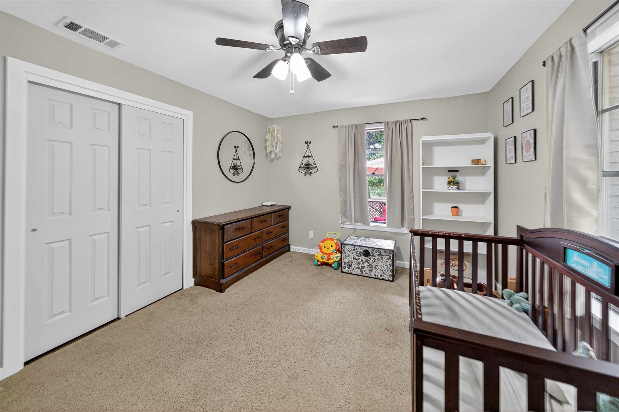 306 4th Street Palestine, TX 75803 - Photo 20 of 34 a view of a livingroom with furniture and hardwood floor