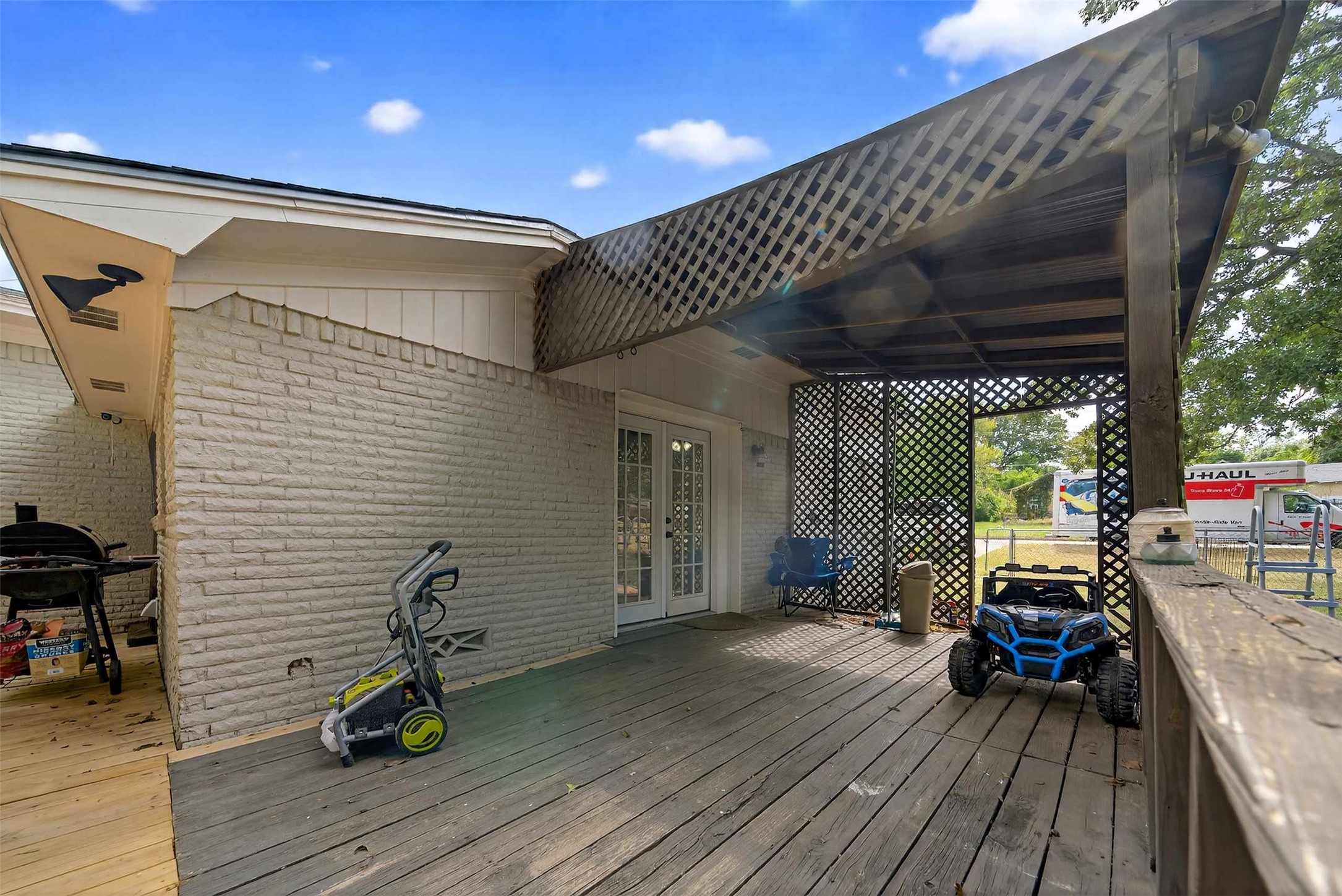 306 4th Street Palestine, TX 75803 - Photo 28 of 34 a view of a house with wooden floor and furniture