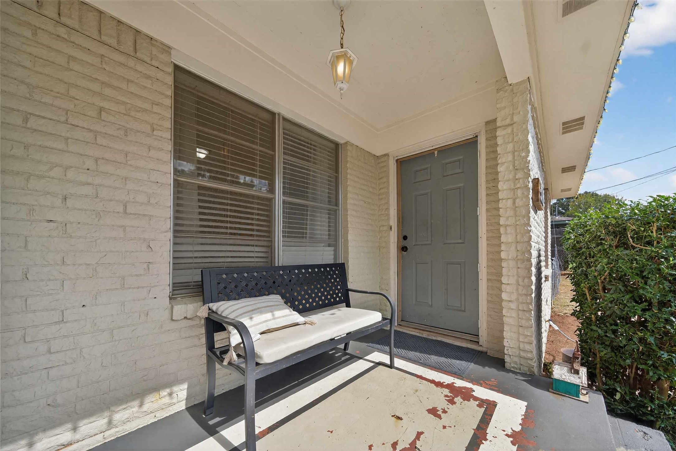 306 4th Street Palestine, TX 75803 - Photo 29 of 34 a building outdoor space with patio furniture