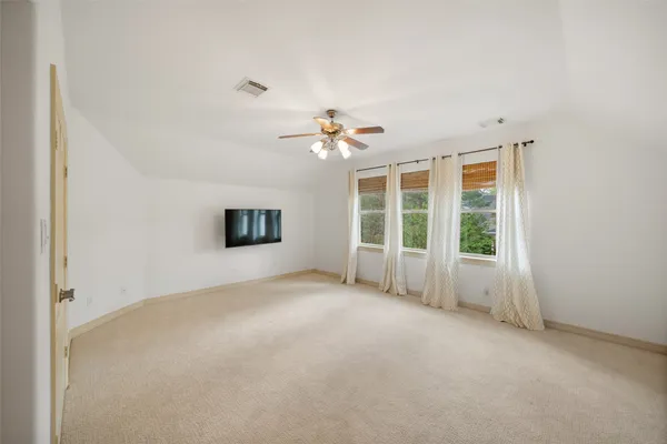 $998,000 | 15 Heather Bank Place, The Woodlands, TX 77382