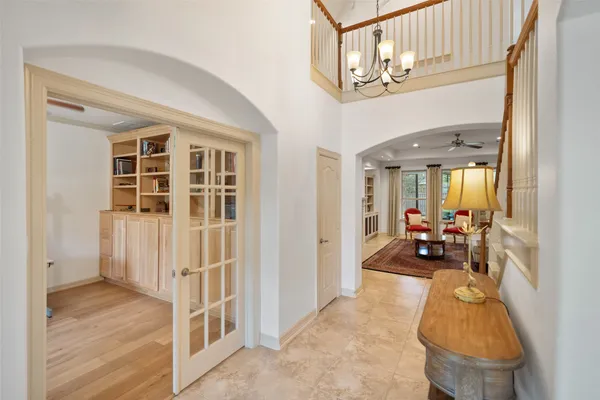 $998,000 | 15 Heather Bank Place, The Woodlands, TX 77382