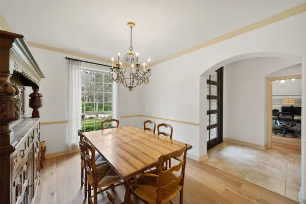 $998,000 | 15 Heather Bank Place, The Woodlands, TX 77382