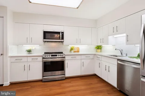 $219,000 | 3 Southerly Court, Unit 505, Towson, MD 21286
