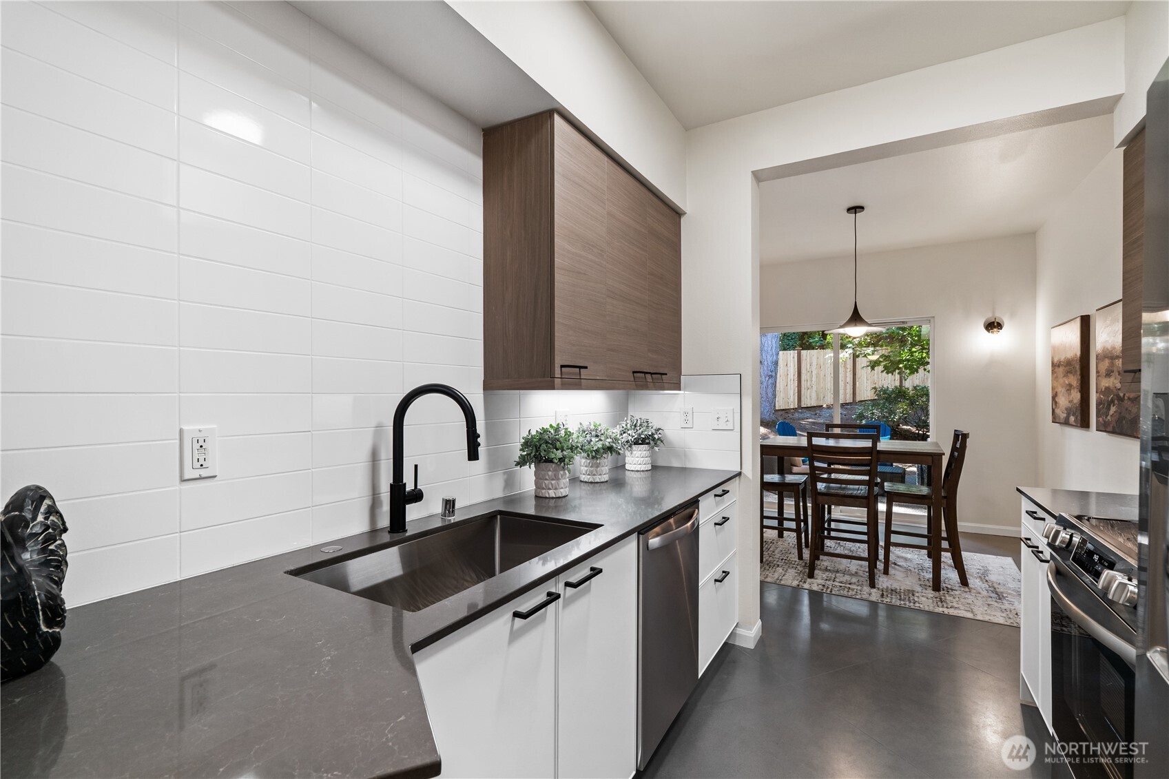 23210 Fitzgerald Road, Unit 1 Bothell, WA 98021 - Photo 6 of 20