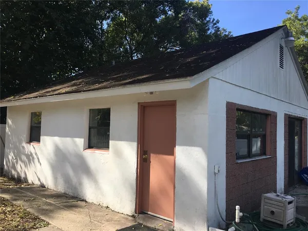 $1,300 | Undisclosed Address, Tampa, FL 33604