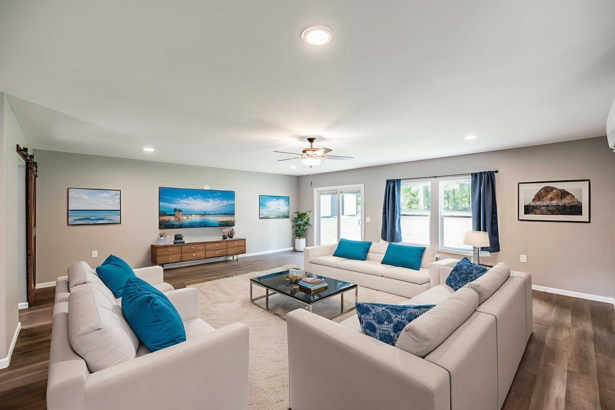 13989 Owens Chapel Road Springfield, TN 37172 - Photo 2 of 43 a living room with furniture and a flat screen tv