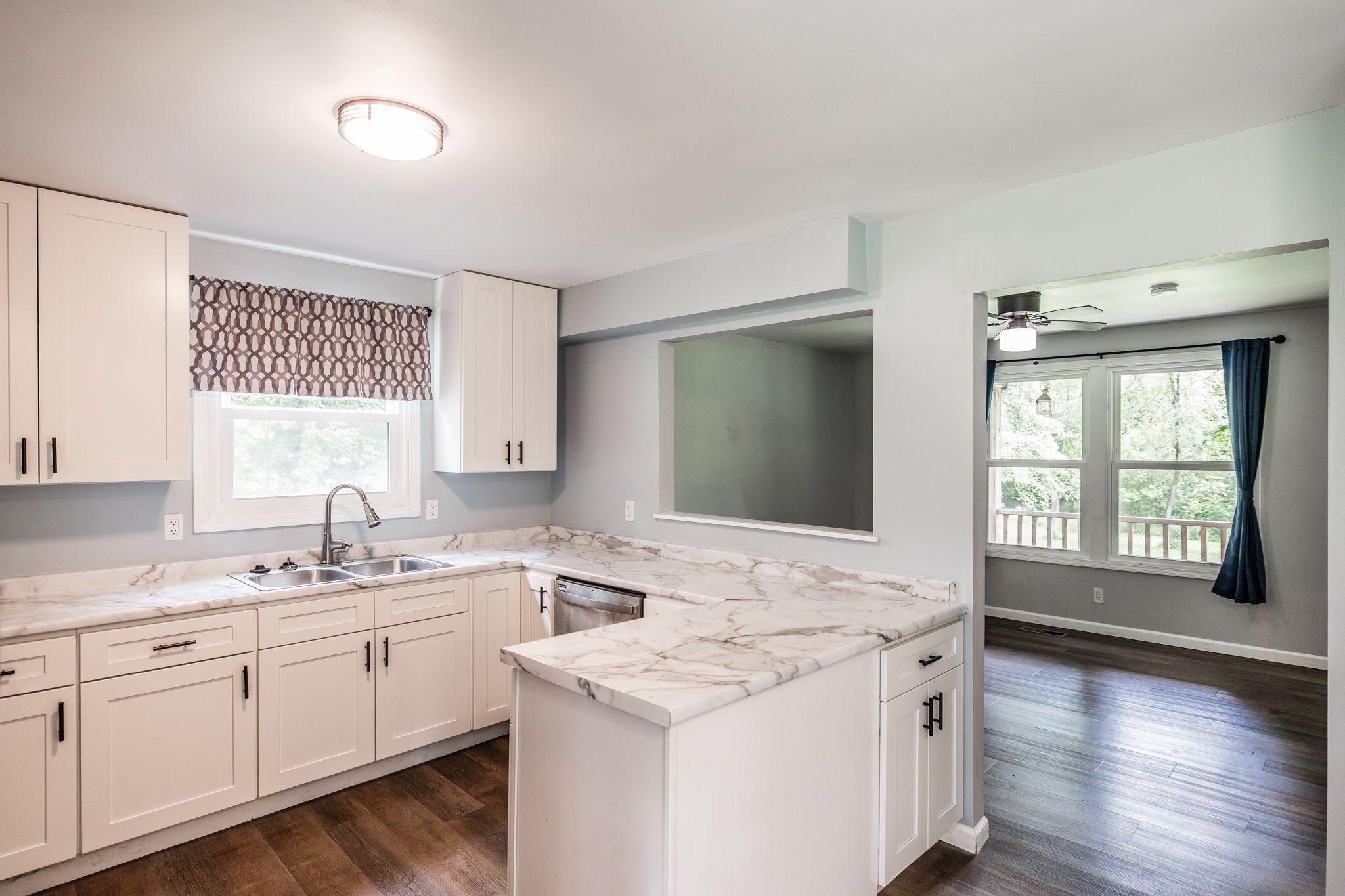 13989 Owens Chapel Road Springfield, TN 37172 - Photo 8 of 43 a kitchen with a sink stove and cabinets