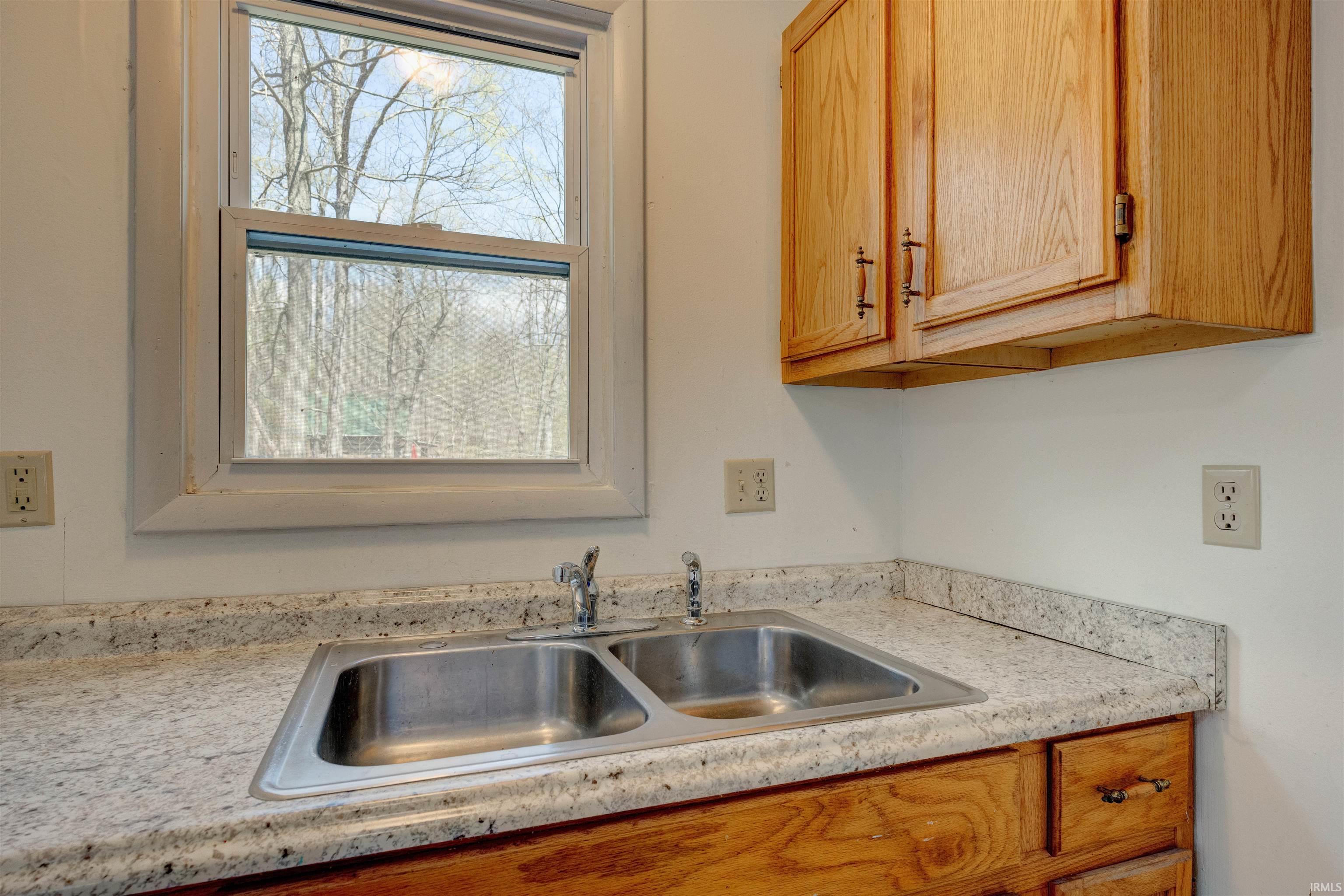 14200 Utopia Road Derby, IN 47525 - Photo 11 of 36