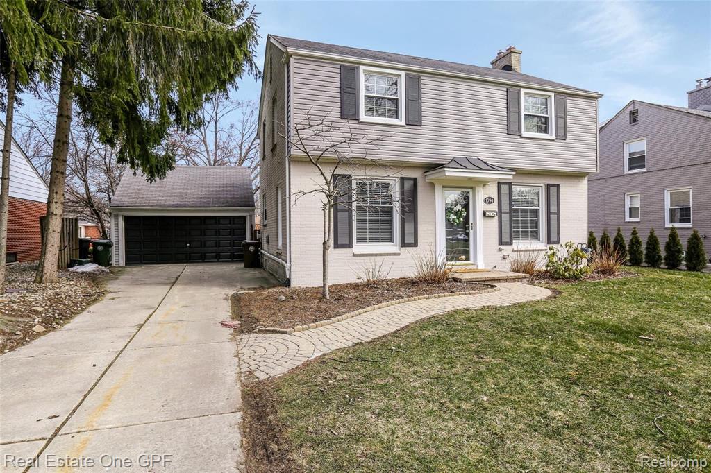 1094 Roslyn Road Grosse Pointe Woods, MI 48236 - Photo 41 of 41