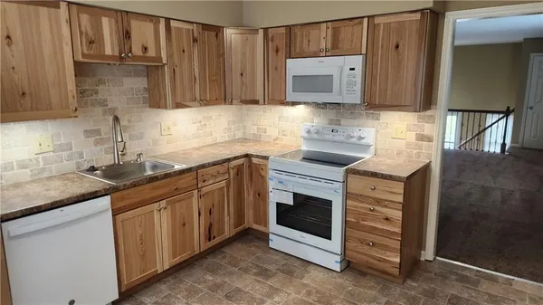 $199,500 | 8736 North Hull Avenue, Kansas City, MO 64154