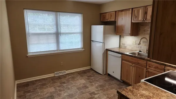 $199,500 | 8736 North Hull Avenue, Kansas City, MO 64154