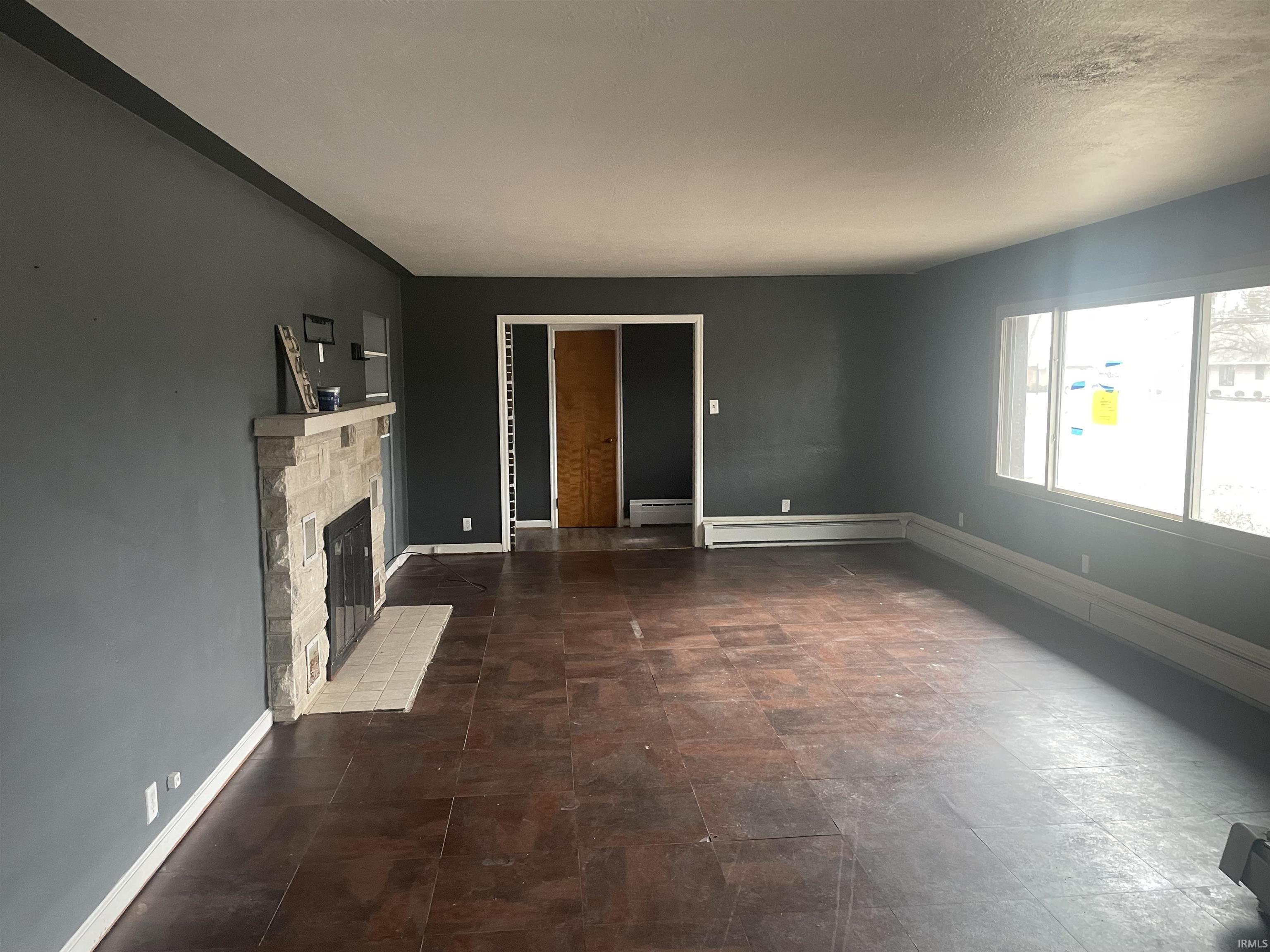 546 West Harrison Avenue Wabash, IN 46992 - Photo 5 of 14