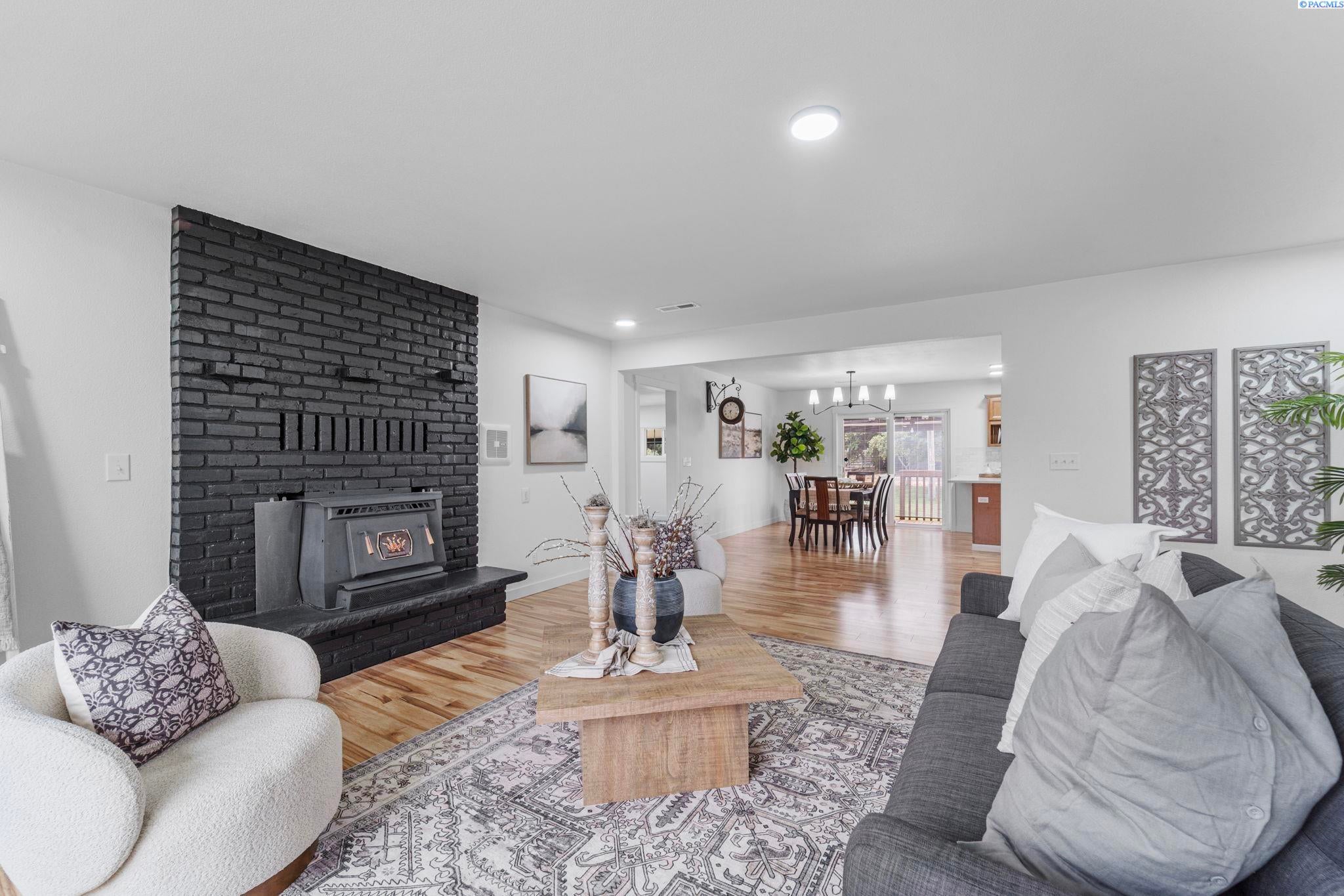 228105 East Game Farm Road Kennewick, WA 99337 - Photo 8 of 29 Gallery Image 8