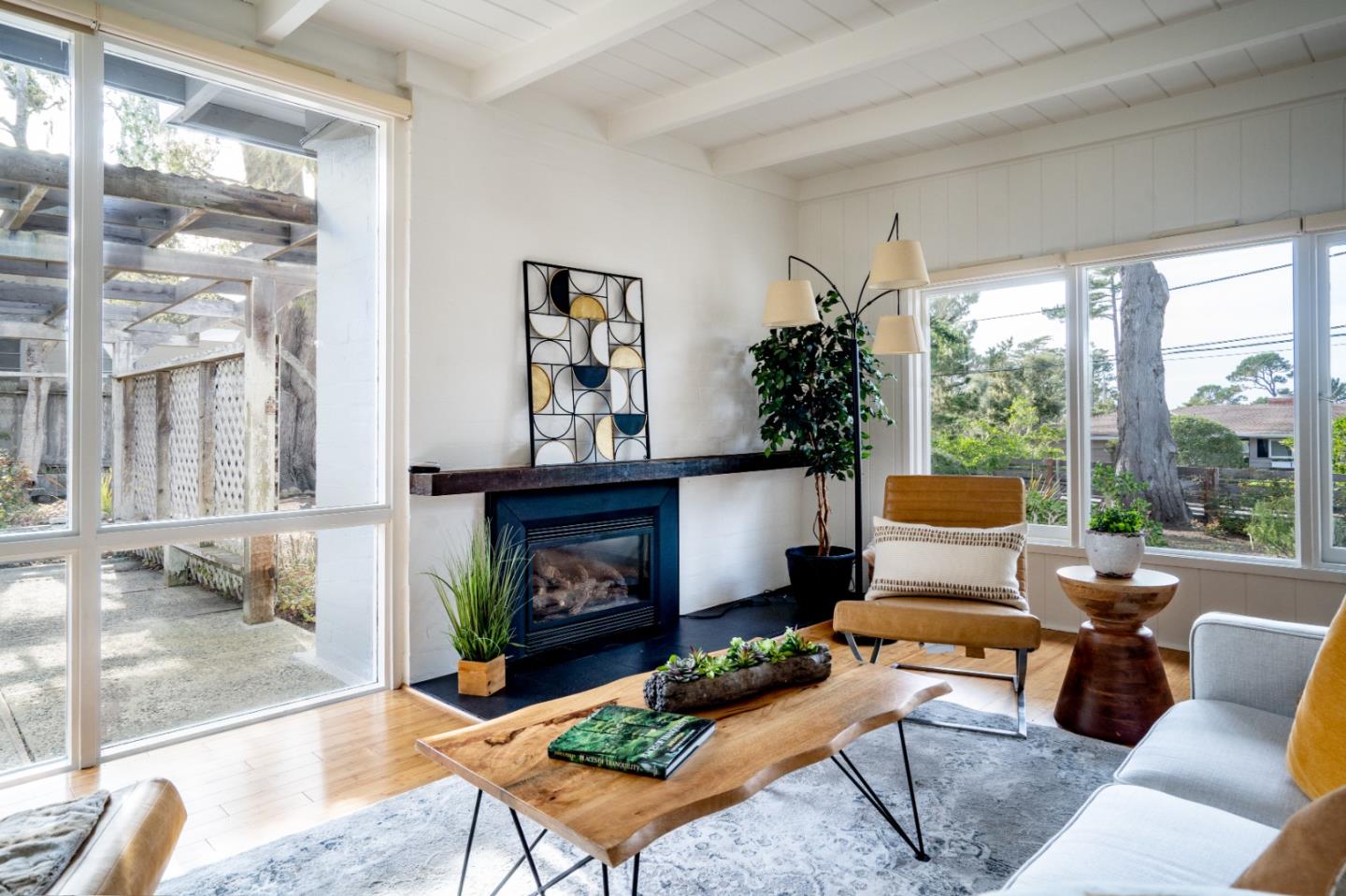3055 Larkin Road Pebble Beach, CA 93953 - Photo 8 of 32 Gallery Image 8