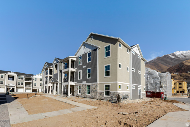 4662 Poplar Way, Unit Q201 Mapleton, UT 84664 - Photo 2 of 5 View of apartment building / complex