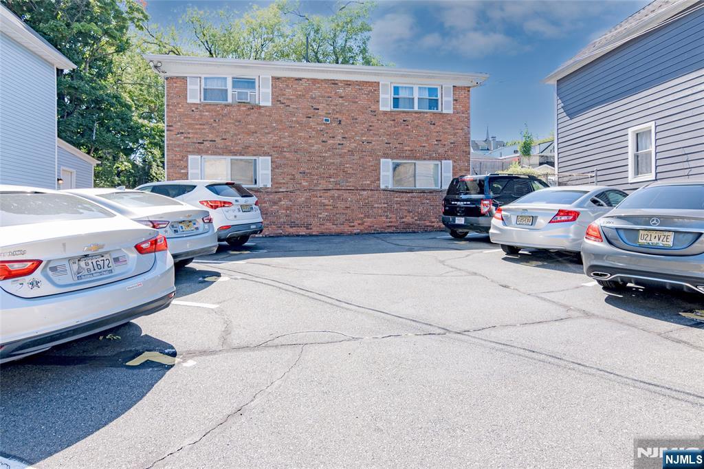 162 Spring Street, Unit 4 Orange, NJ 07050 - Photo 27 of 31
