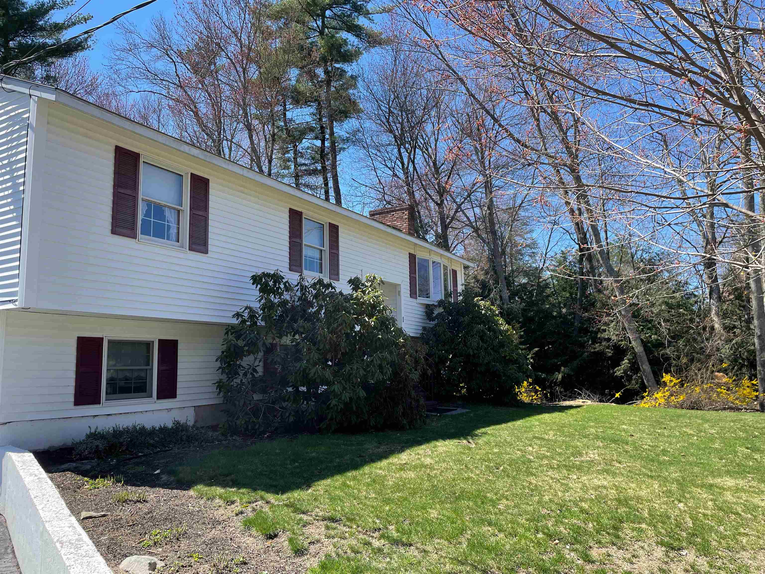 1 Wildwood Lane Rochester, NH 03867 - Photo 2 of 21