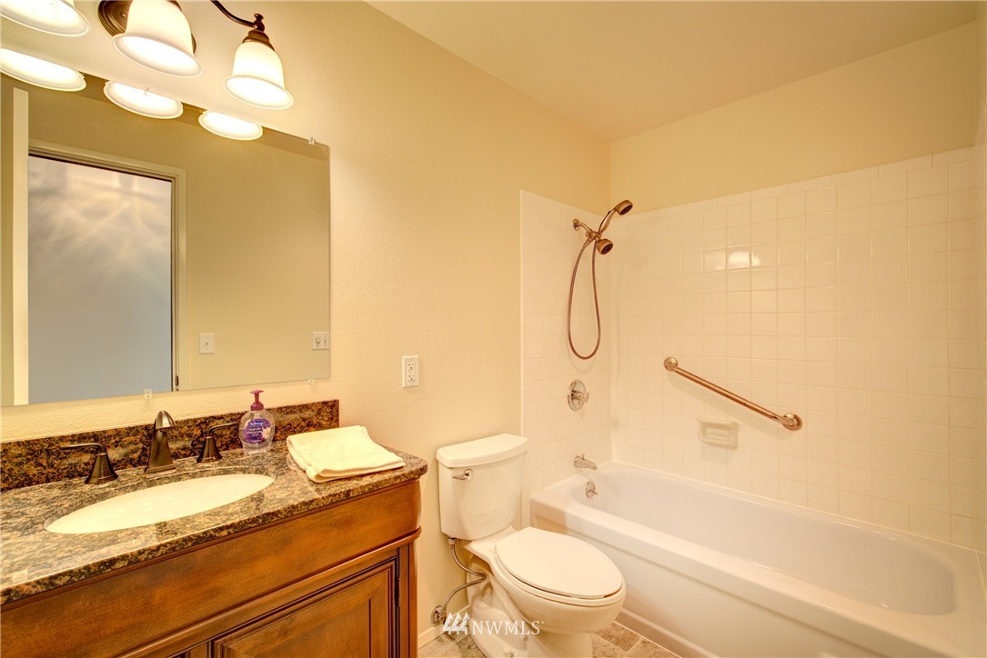 13025 Southeast 164th Street Renton, WA 98058 - Photo 12 of 22 Gallery Image 12