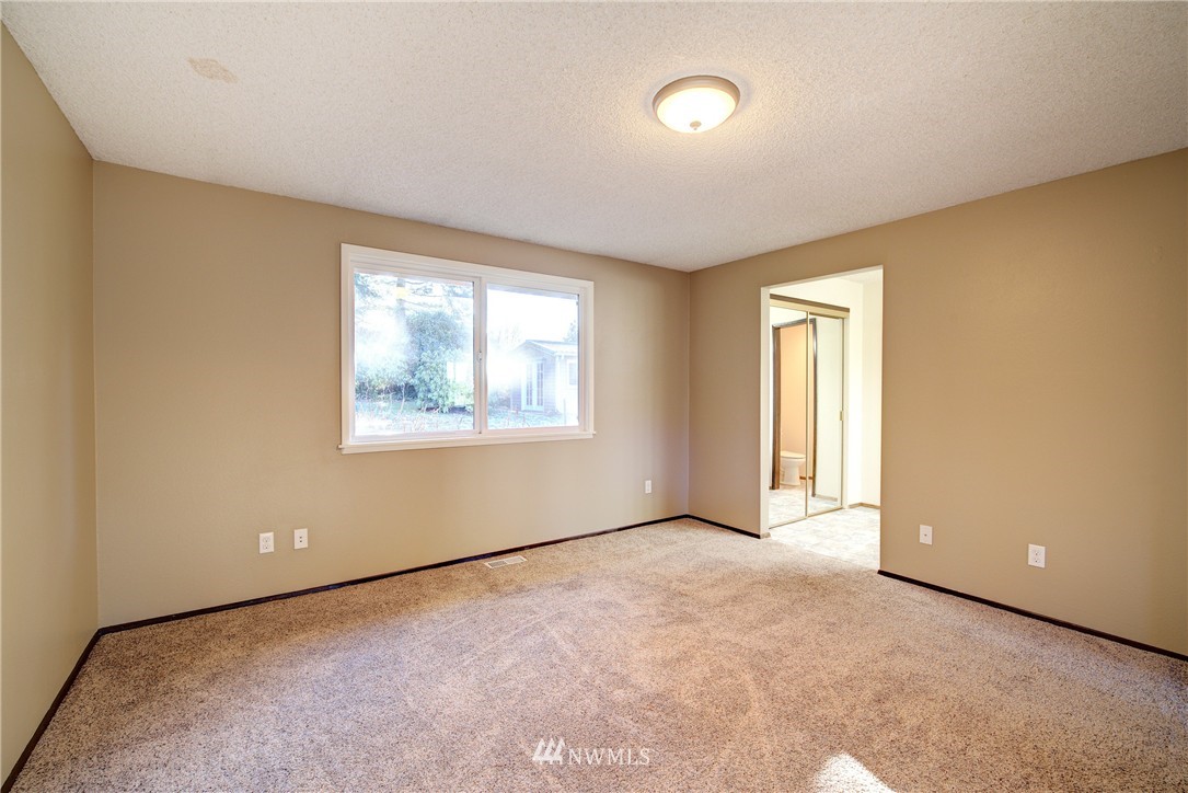 13025 Southeast 164th Street Renton, WA 98058 - Photo 8 of 22 Gallery Image 8