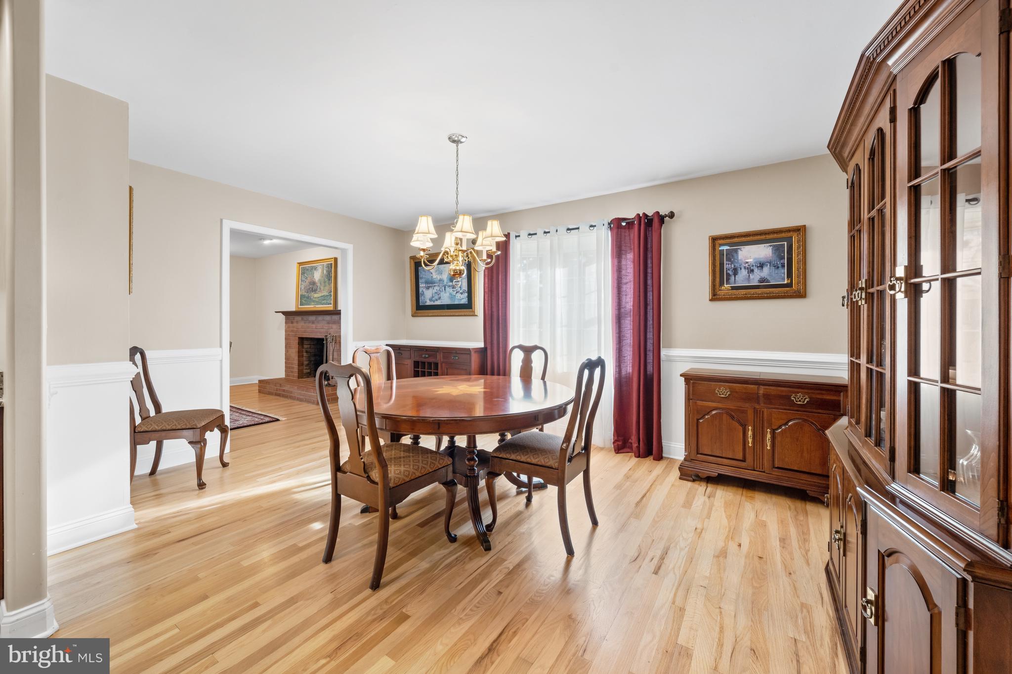 316 Wilson Road Newark, DE 19711 - Photo 4 of 32 Open and gracious Dining Room