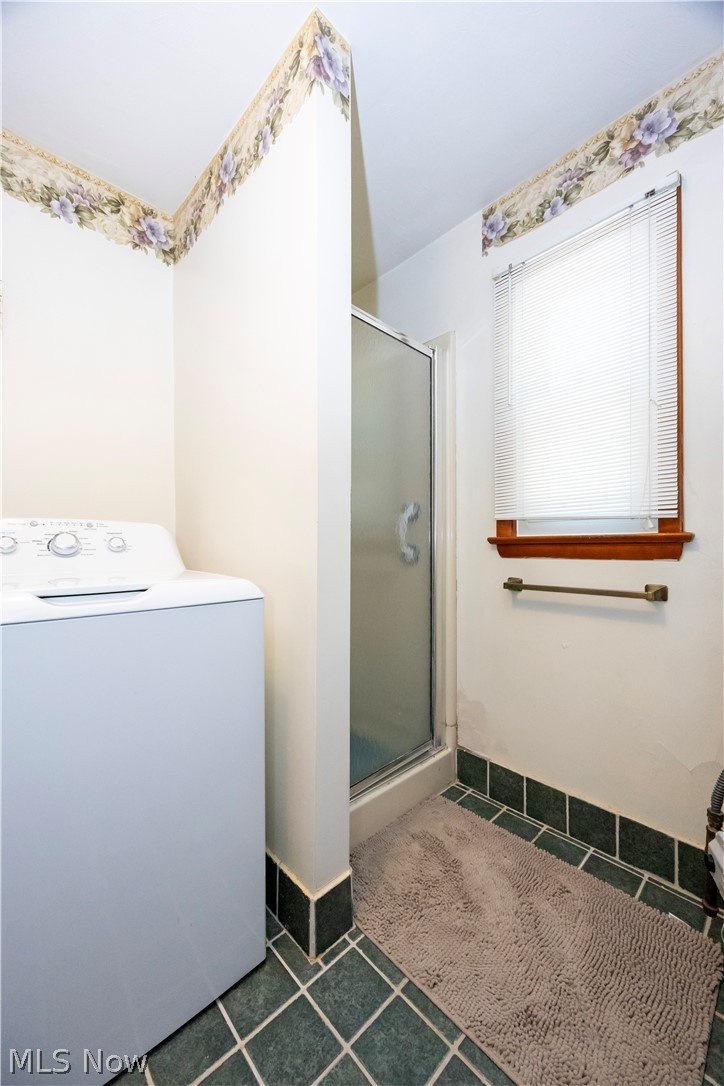 2265 Moffett Road Lucas, OH 44843 - Photo 18 of 22 with extra shower