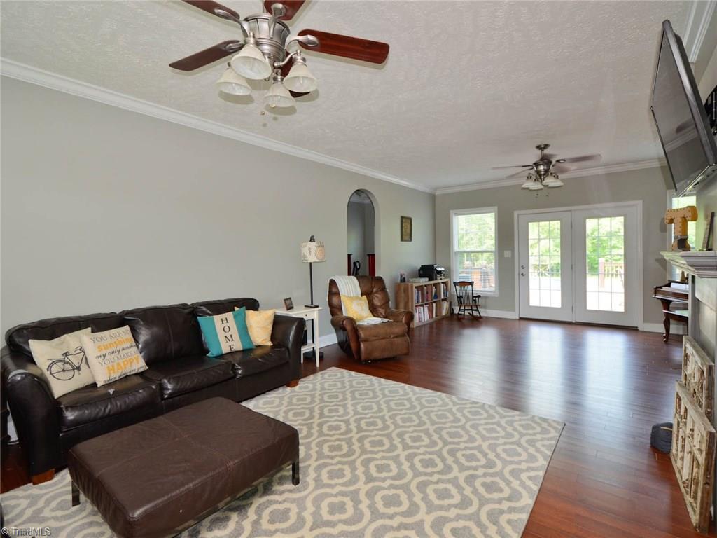 435 Tripp Road Lexington, NC 27292 - Photo 3 of 27 Gallery Image 3
