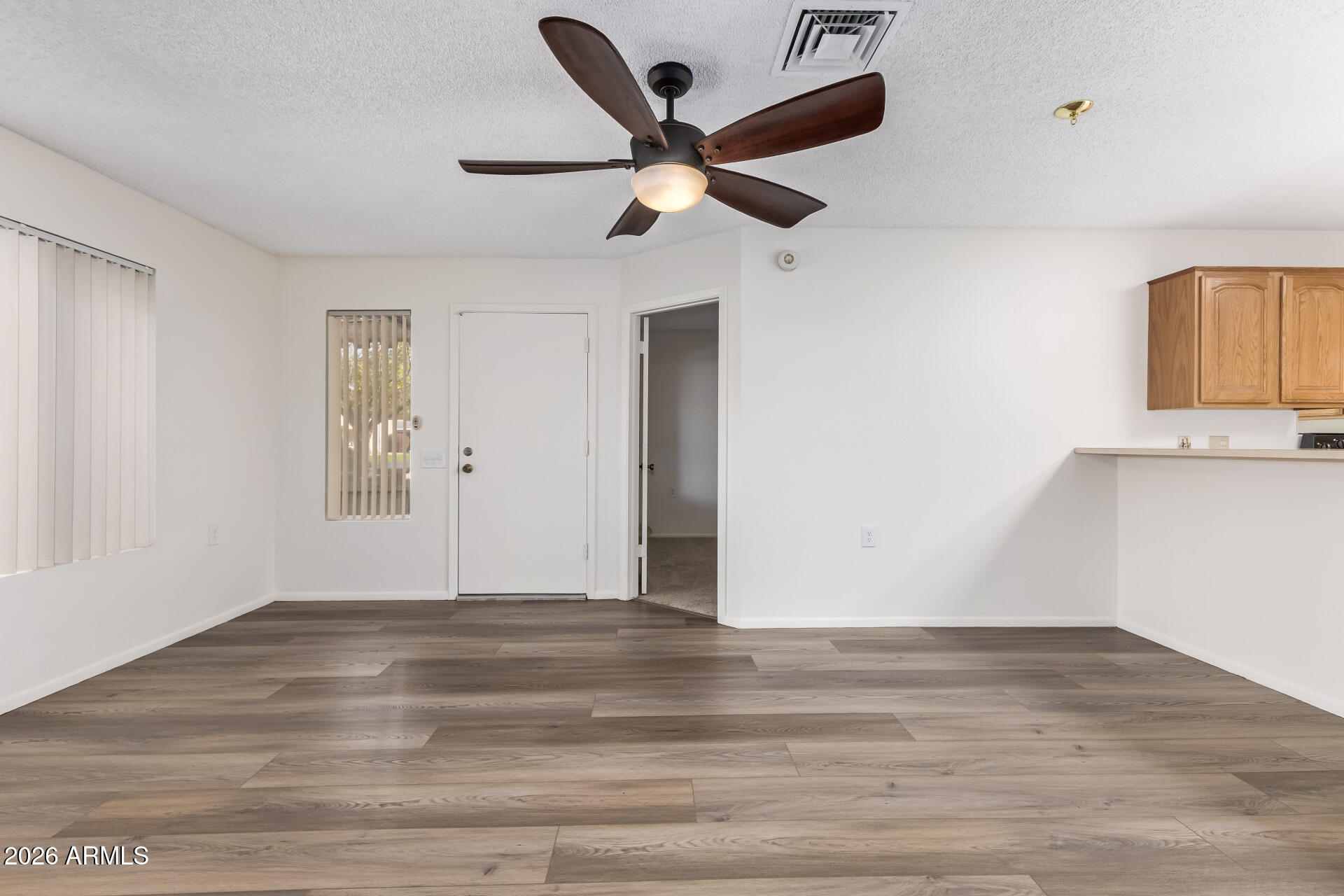 14300 West Bell Road, Unit 80 Surprise, AZ 85374 - Photo 8 of 36 Great Room