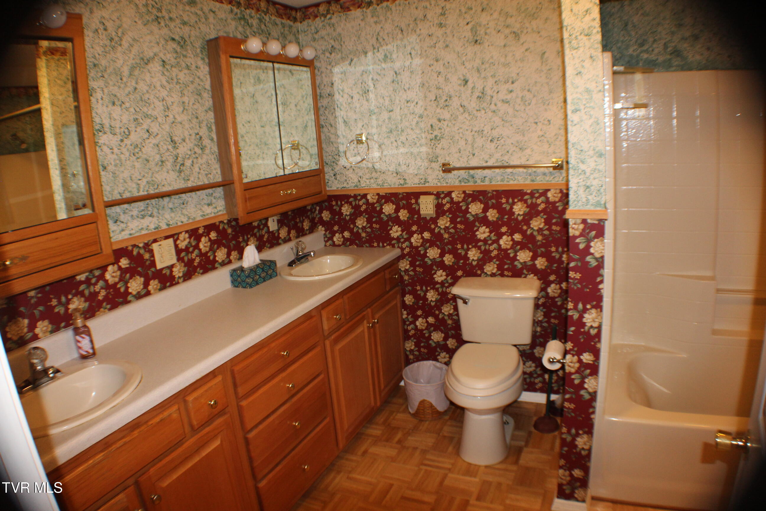 805 New Beason Well Road Kingsport, TN 37660 - Photo 24 of 48 IMG_0083
