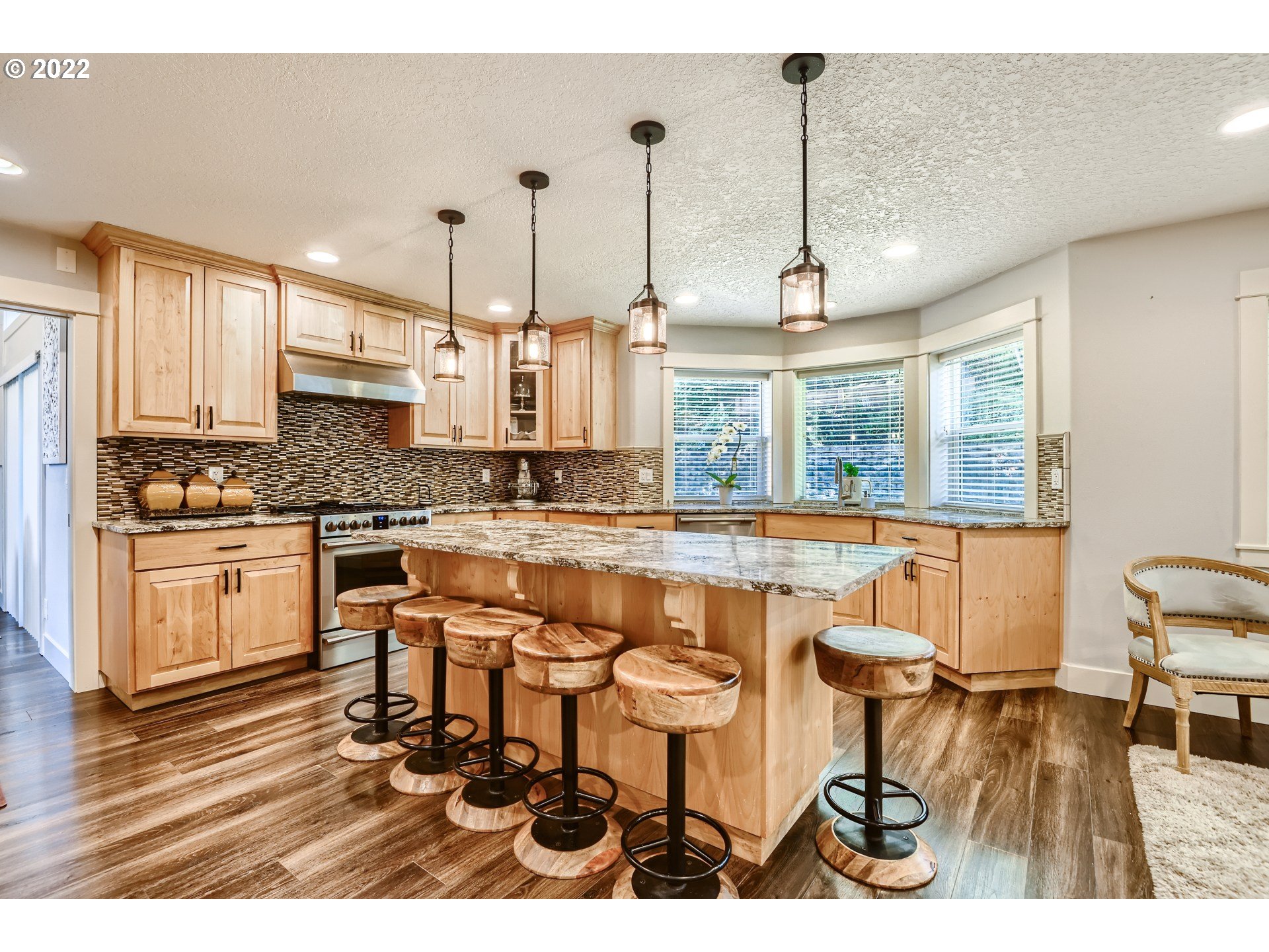 36375 Yocum Loop Sandy, OR 97055 - Photo 8 of 28 Gallery Image 8