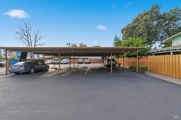 $190,000 | 423 Gregory Lane, Unit 28, Fairfield, CA 94533