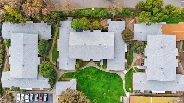 $190,000 | 423 Gregory Lane, Unit 28, Fairfield, CA 94533