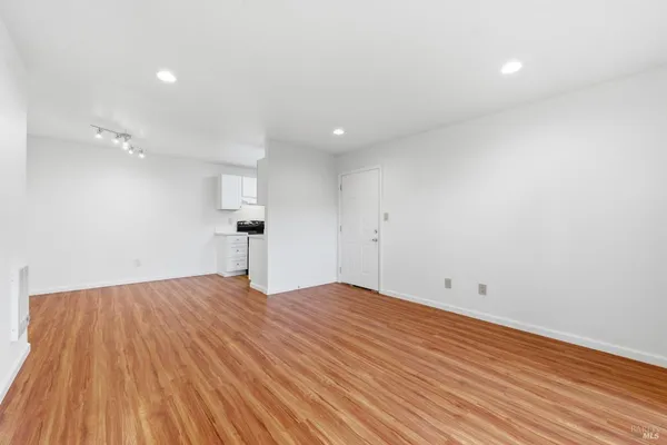 $190,000 | 423 Gregory Lane, Unit 28, Fairfield, CA 94533