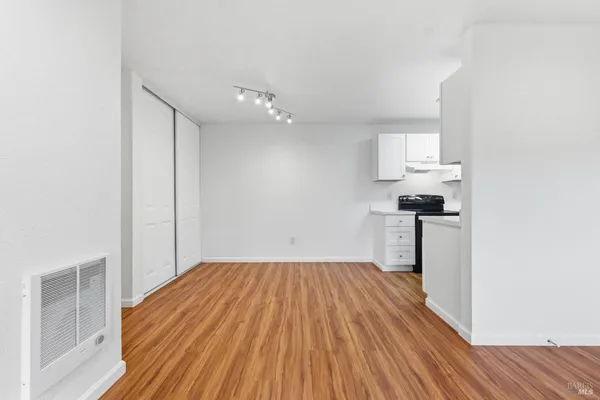 $190,000 | 423 Gregory Lane, Unit 28, Fairfield, CA 94533