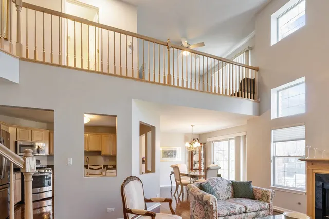 $430,000 | 232 Manor Drive, Buffalo Grove, IL 60089