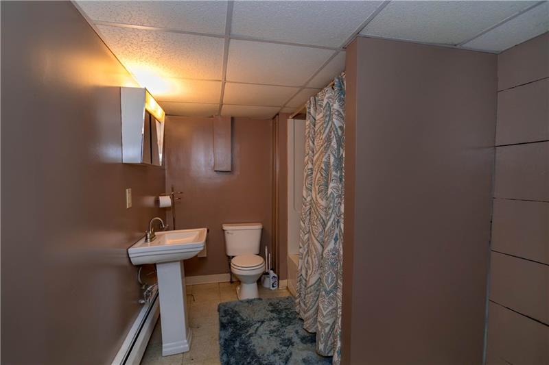 604 Bute Road Uniontown, PA 15401 - Photo 13 of 20