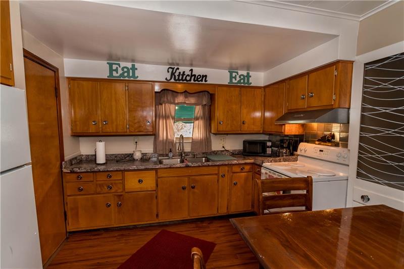 604 Bute Road Uniontown, PA 15401 - Photo 4 of 20