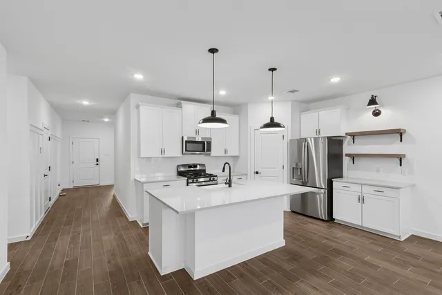 $235,840 | 432 Monarch Trail, Huntsville, TX 77340