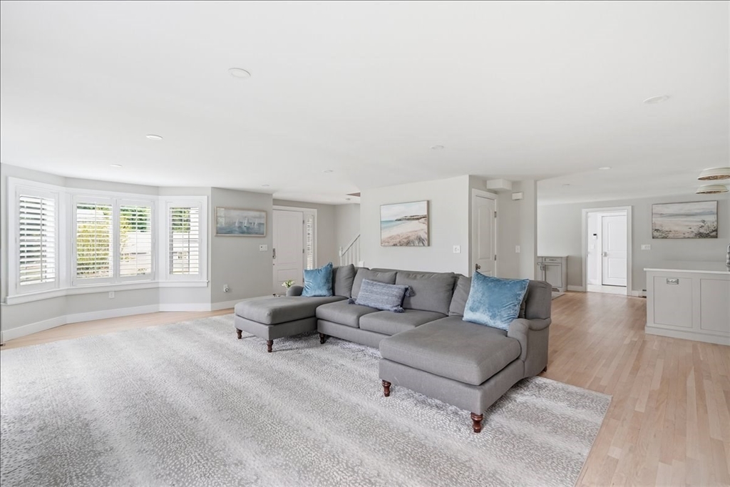 141 Wompatuck Road Hingham, MA 02043 - Photo 7 of 41