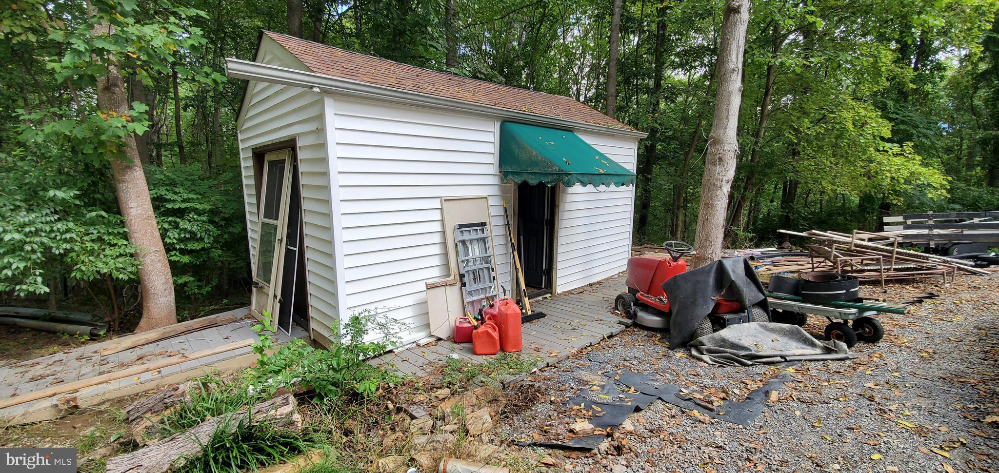 98 Old Oregon Road Front Royal, VA 22630 - Photo 38 of 42 storage shed