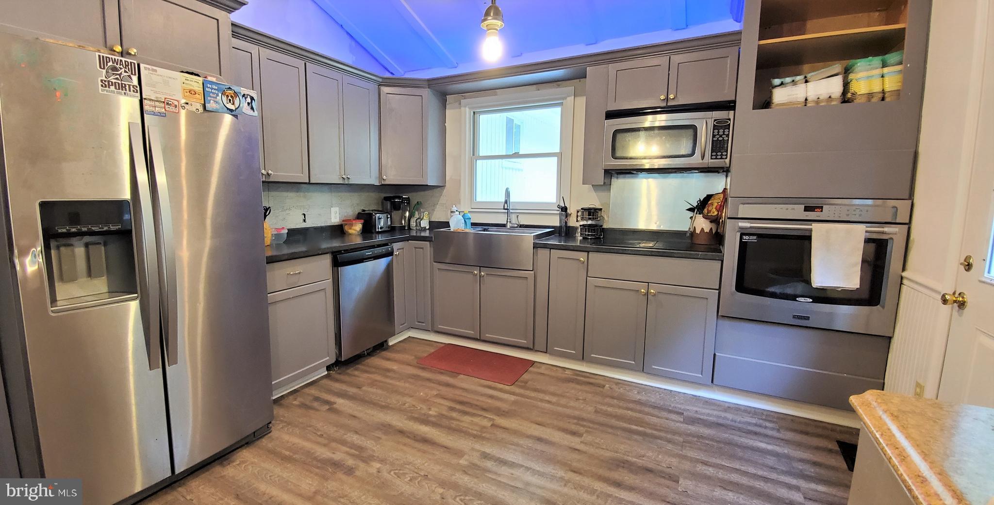 98 Old Oregon Road Front Royal, VA 22630 - Photo 9 of 42 Kitchen w/ Stainless Steel Appliances