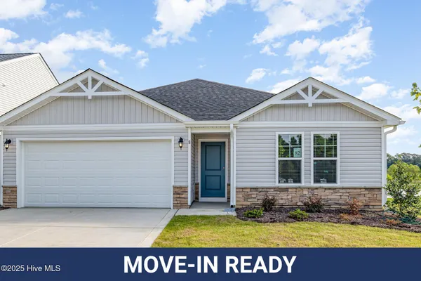 $309,895 | 8 West Emily Gardens Drive, Selma, NC 27576