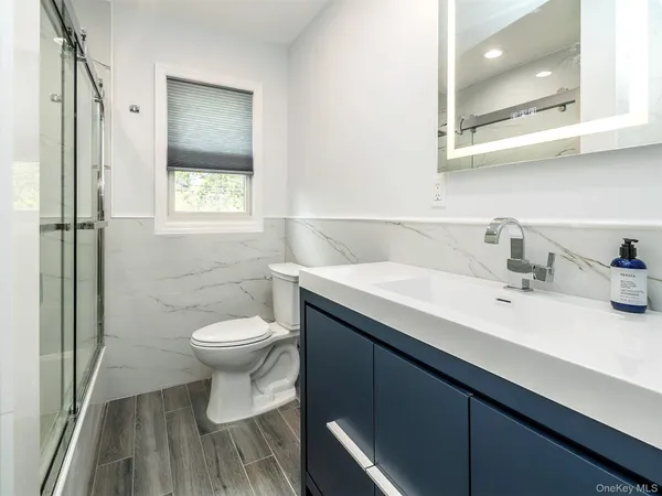 $6,000 | 1 Milford Lane, Glen Cove, NY 11542