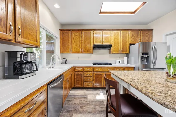 $459,550 | Undisclosed Address, Bakersfield, CA 93311