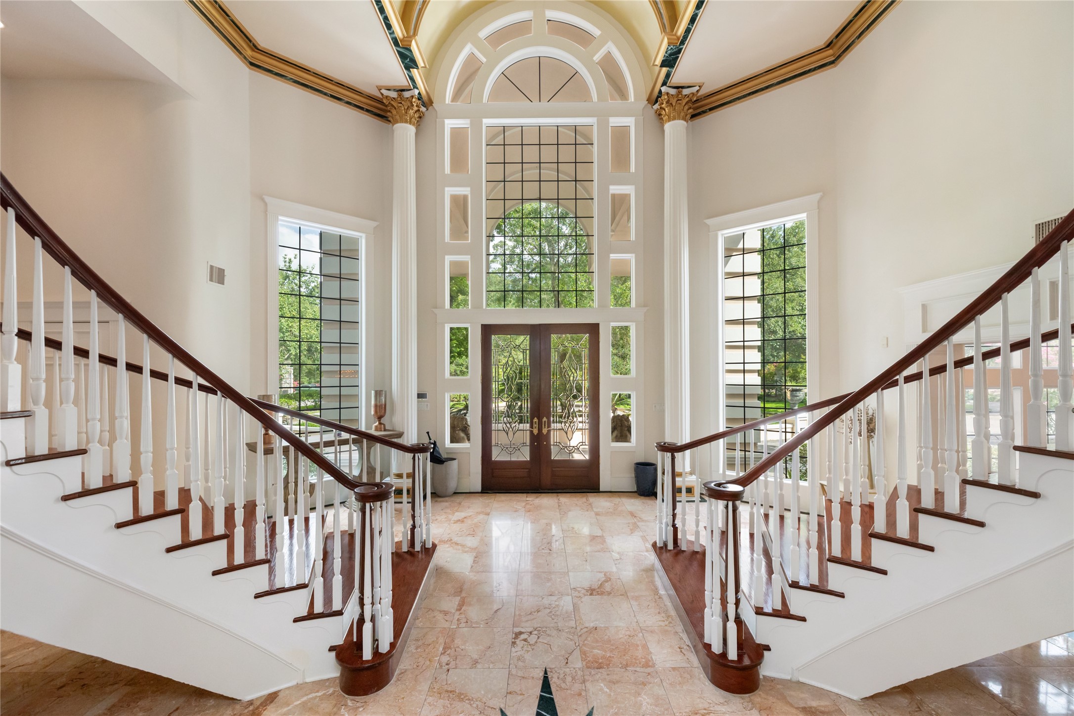 205 Grogans Point Road The Woodlands, TX 77380 - Photo 11 of 49 a view of an entryway