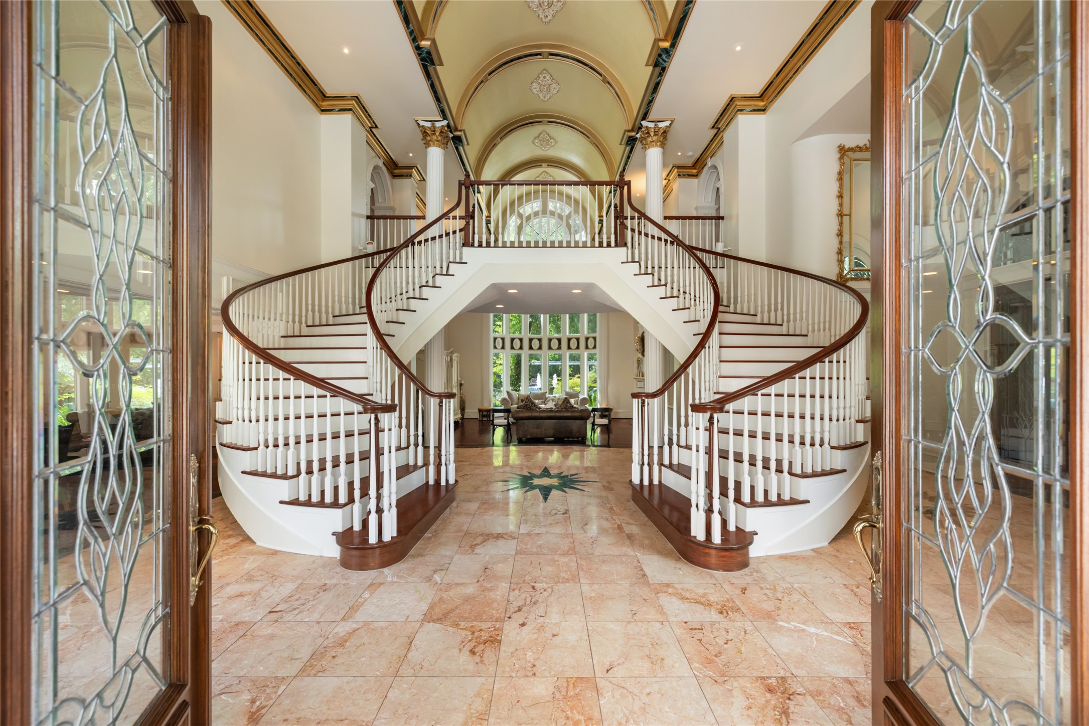 205 Grogans Point Road The Woodlands, TX 77380 - Photo 10 of 49