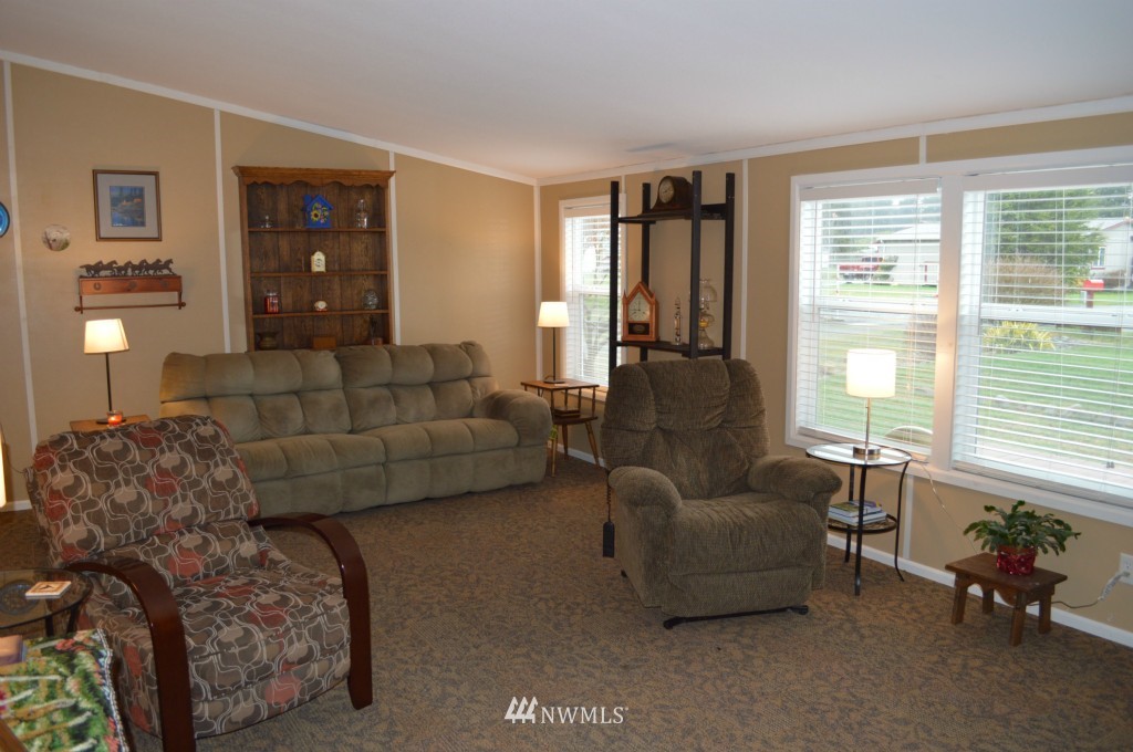 17221 Camas Run Lane Southwest Rochester, WA 98579 - Photo 2 of 18